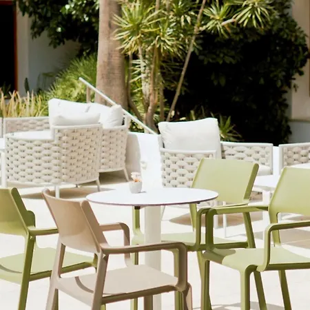 Sentido Fido Tucan - Adults Only